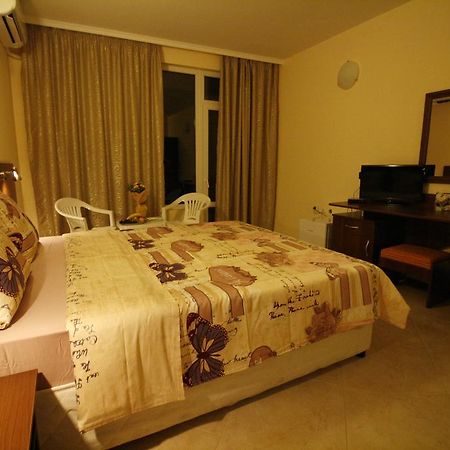 סוזופול Hotel Marant מראה חיצוני תמונה