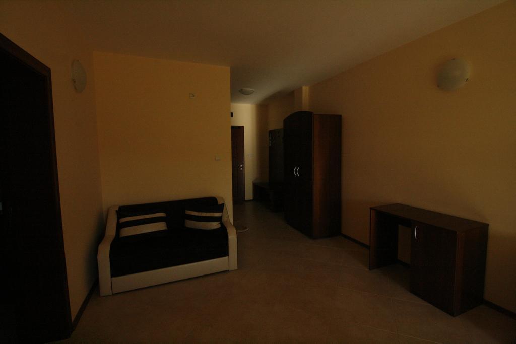 סוזופול Hotel Marant מראה חיצוני תמונה